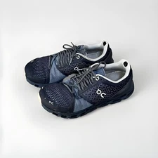 On Cloud Helion Women's 7.5 Swiss Engineering Cloud Tec