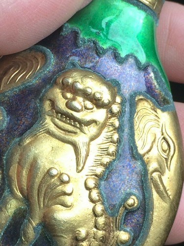 Brass & Enamel, Gilt, Foo Dog Elephant Snuff Bottle :: Urn, Perfume, Keepsake - Picture 8 of 12