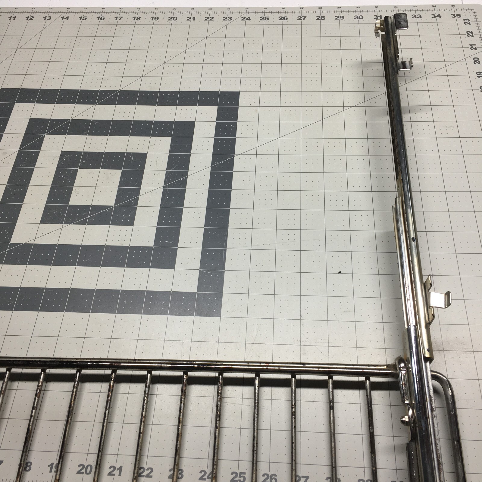 Dacor OEM 30" Oven Glide Rack 70161902 Stains Grease Approx 24"x15.5