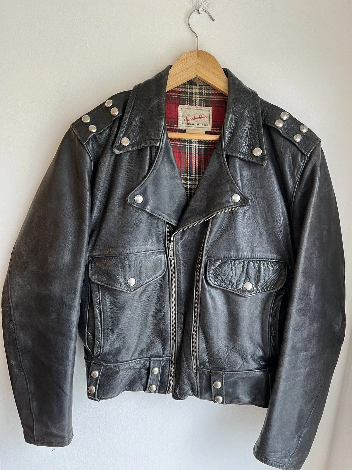 Late 1940s Appalachian Horsehide Motorcycle Jacket / Plaid Lining Original Studs - Picture 4 of 24