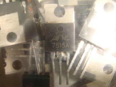 ONE LOT 25 ML7815A 15V / 1A Linear Voltage Regulators -- NEW and UNUSED