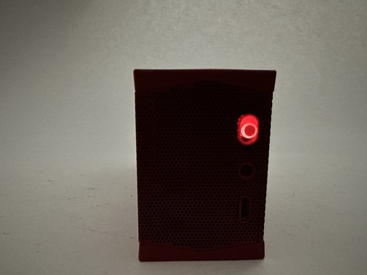 Supreme Jawbone JamBox Mini Speaker Red Pre-owned* NOBOX | eBay Supreme Jawbone JamBox Mini Speaker Red Pre-owned* NOBOX | eBay