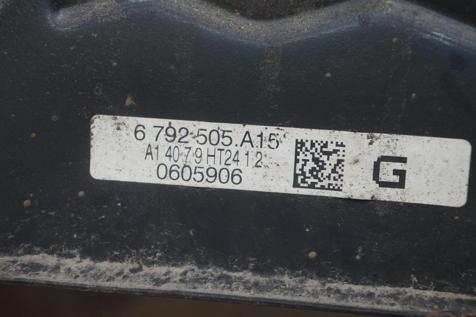 Rear Suspension Subframe Cradle Crossmember OEM 33316792505 BMW M235i F22 2014 Foto 4 de 4