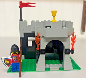 Lego Royal Knights Set Number 6036, Skeleton Surprise, Nearly Complete. No Box