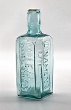 1850s Rare Spelling Error McLeans Volcanic Oil Linament Bottle Open Pontil
