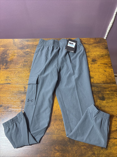 Under Armour Boy's Youth Cargo Pennant Pant Size 5 Pitch Gray NWT