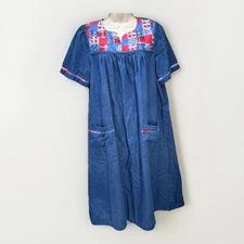 GO SOFTLY PATIO Sz M Chambray Denim Blue w/ Red Patchwork Kaftan Mumu Dress •VG‼