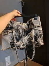 Heartless Hotpants Mit Gürteln Gr. 34 Grau/Schwarz