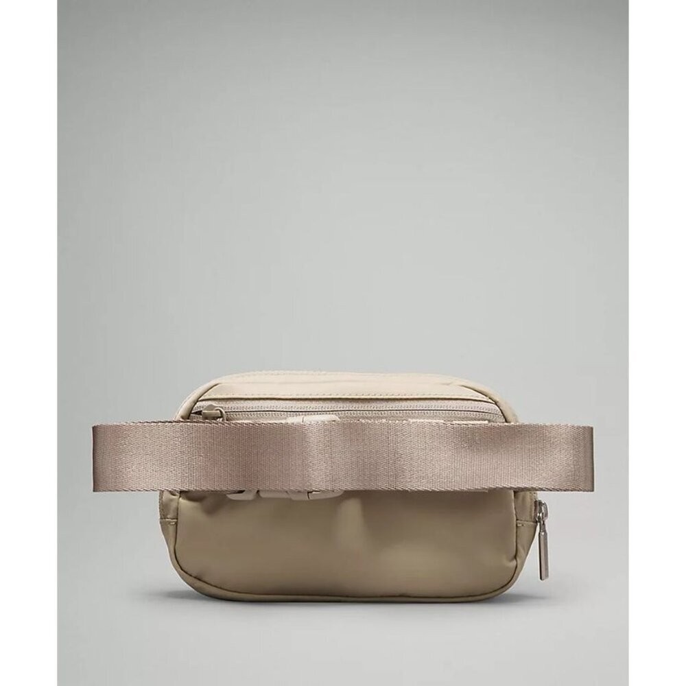 Everywhere Belt Bag 1L in Raw Linen - Compact & Stylish Crossbody