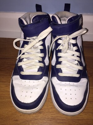 Nike White and Blue Athletic Sneaker Youth US 7 UK 6