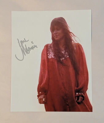 MELANIE SAFKA Signed 8x10'' PHOTO WOODSTOCK singer songwriter BRAND NEW KEY COA
