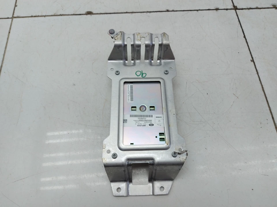 Land Rover Discovery Sport L550 2017 Audio Sound Amplifier FK72-19C164-ZF - Image 4 of 4