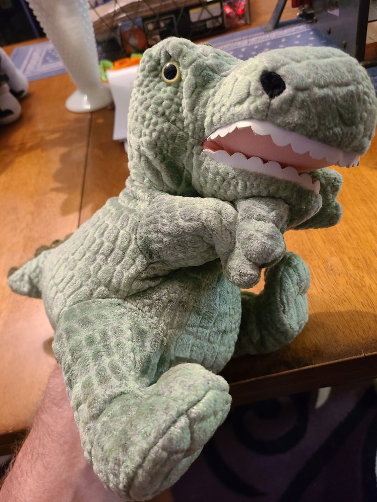 Vintage Animal Alley Plush Dinasour Hand Puppet.  ToysRus.