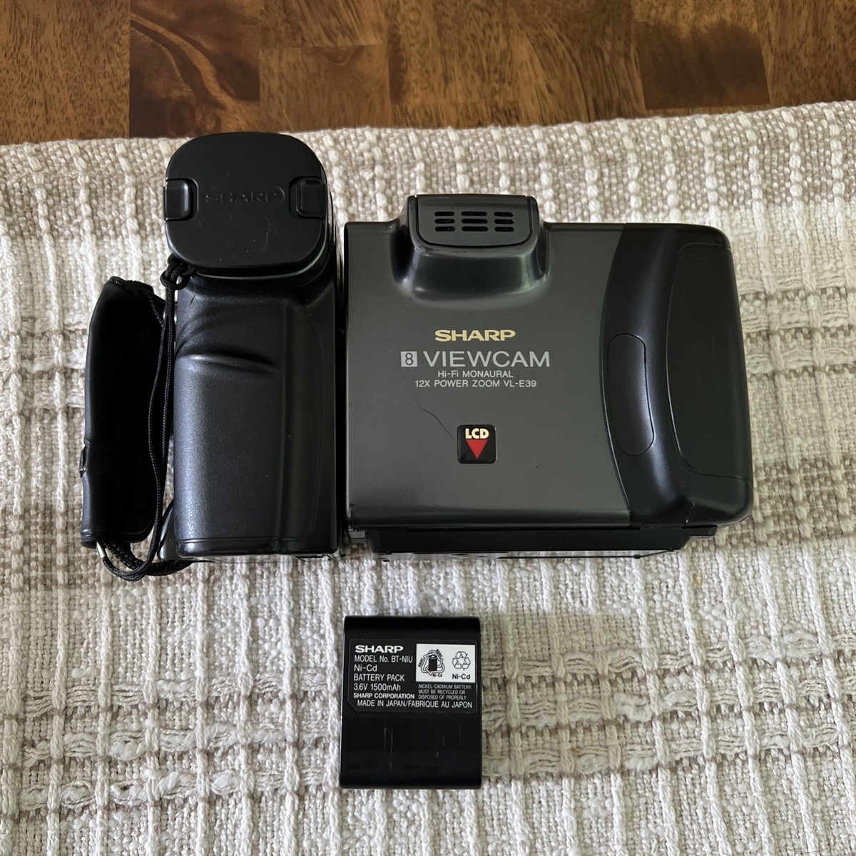 Vintage Sharp VL-E39 Viewcam Hi-Fi Monaural 8mm Camcorder Untested