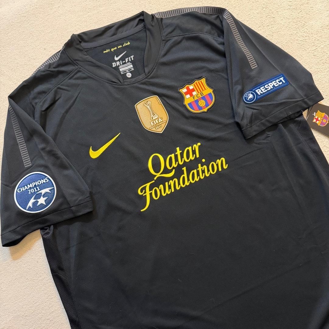 BNWT #8 INIESTA BARCELONA 2011 2012 ORIGINAL AWAY JERSEY SIZE XL
