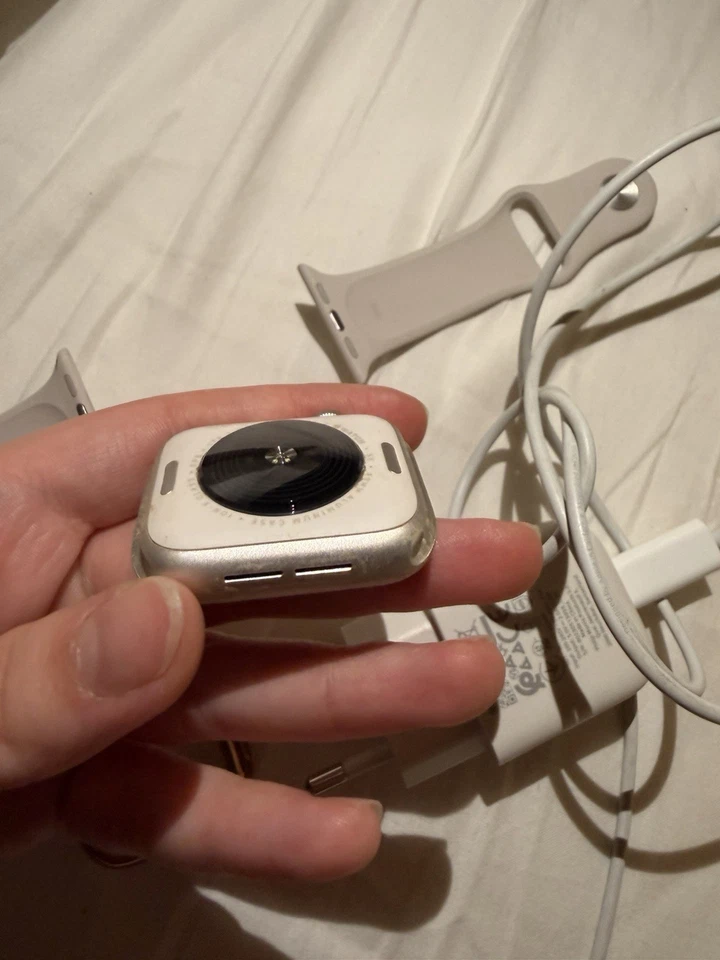 Apple Watch SE 2 · 42 mm · GPS, foto 3 di 5