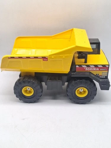 Excellent 1990's Mighty Tonka #768 Pressed Steel 16.5" Dump Truck