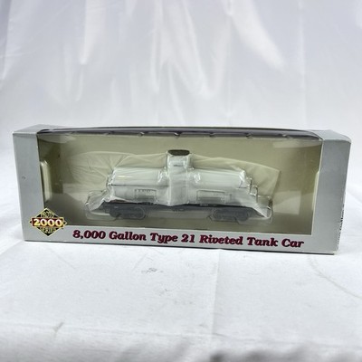 Proto 2000 HO CTAX 8000 Gallon Type 21 Riveted Tank Car #8121 920-54402 New