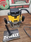 i46- DEWALT DW625 Electronic Plunge Router 120V Corded