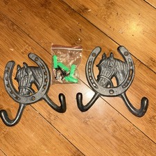 Lot Of 2 CAST IRON Horse Horseshoe 4 Hooks key/Towel/ Coat Rack Western Decor