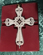 LENOX BROCADE CROSS ORNAMENT IN BOX 5"