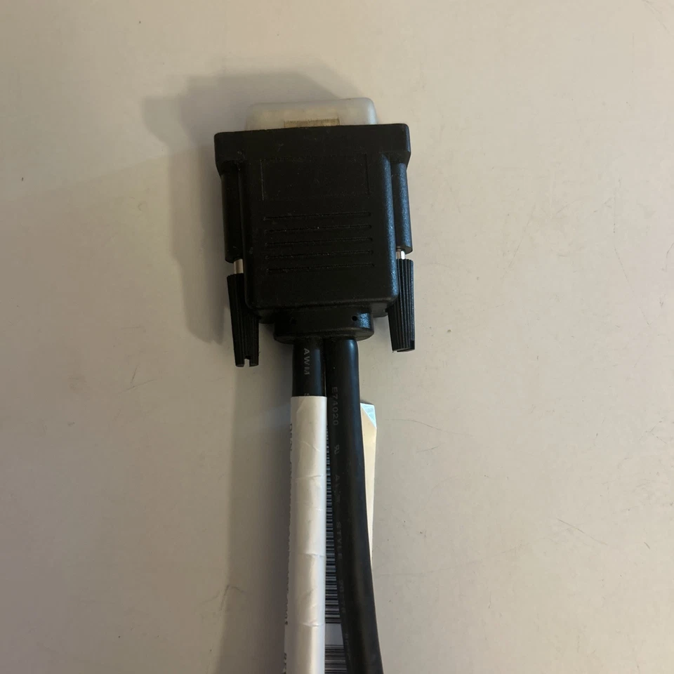 Cable Molex CN-04E889-31221-2AN-0021 DP/N 04E889 REV A00 EVC a doble DVI-D Foto 3 de 4