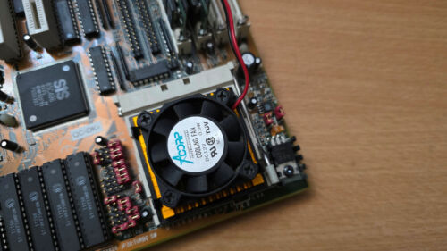 Lucky Star LS486E (graphical BIOS) + AMD Am5x86-P75 100MHz + 16MB RAM - Picture 12 of 19