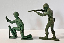 Large 5" Vintage TIMM MEE Toy Plastic Army Man WWII Soldier lot of 2
