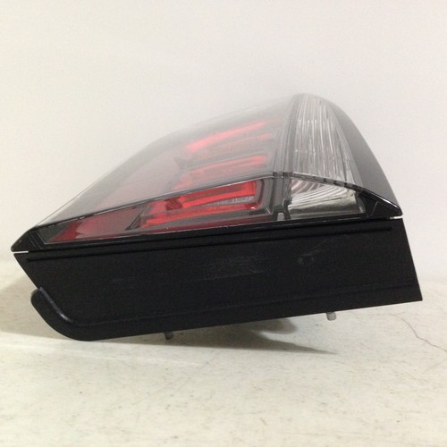 2017-2025 Jeep Compass INNER Right PASSENGER Side Tail Light 68517558AA OE Shiny - Picture 7 of 9