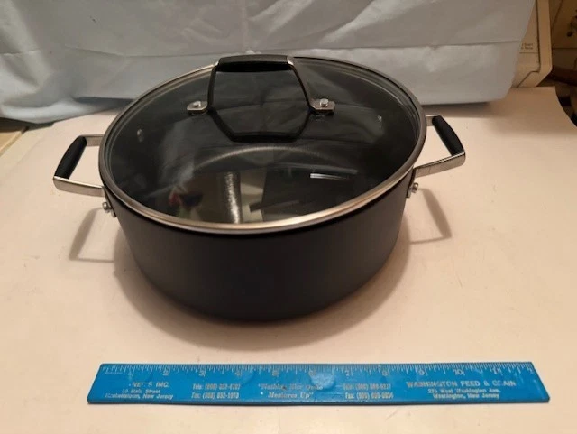NEW - Calphalon SELECT HARD ANODIZED Nonstick 5-Quart DUTCH OVEN W/ LID