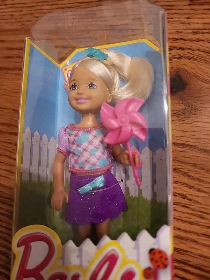 Muñeca Barbie Chelsea #BDG41 Mattel rara 2013 con molinete nueva en caja Foto 2 de 4