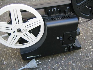 S8 N8 Filmprojektor Revue Lux 30b funktionsfähig getestet intakt und 1Film antik