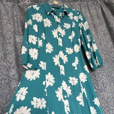 Women’s M&S Green & White Mix Smart Elegant Summer Shirt Dress. Size UK 8