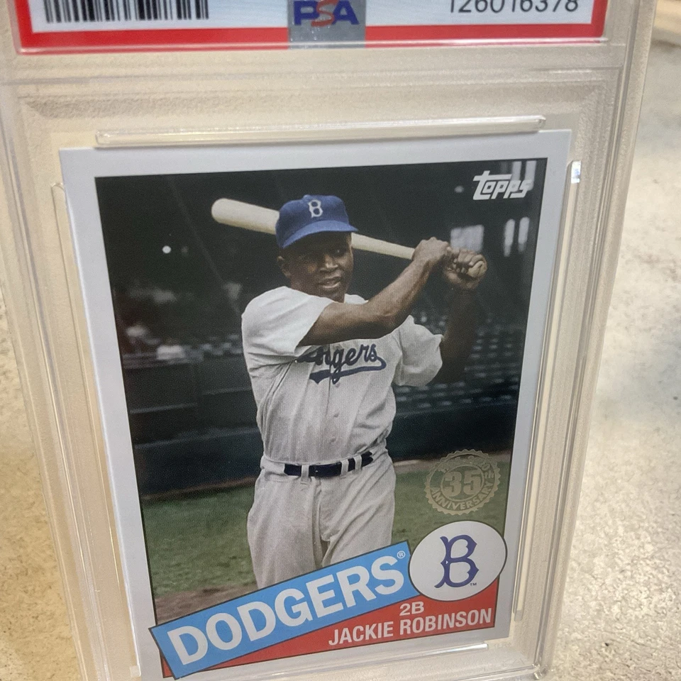 2020 TOPPS JACKIE ROBINSON 1985 TOPPS 35TH ANNIVERSARY #88-22 GRADED PSA NM-MT 8 - Image 3 of 4