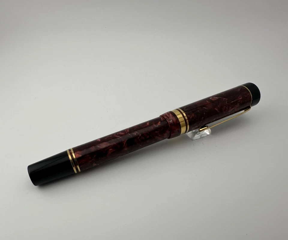 Pluma Estilográfica Parker Duofold Centennial MKI Mármol Granate De Colección - 1987 Foto 3 de 4