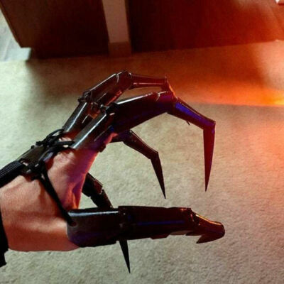 1x Halloween Articulated Fingers Skeleton Hand 3D Printed Joint Plastic Prop Neu