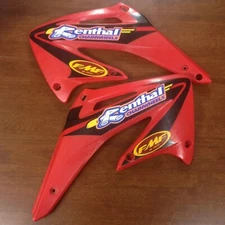 Honda CRF450R 2003 OEM Radiator Gas Tank Shroud SET 19071-MEB- 19072-MEB-770ZA 