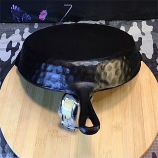 #8 Ugly Hammered Unknown Foundry Cast Iron Skillet Frying Pan