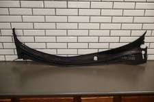 2005-2013 Chevrolet Corvette Cowl Vent Panel 25778761 Oem 2005-2013 Chevrolet Corvette Cowl Vent Panel 25778761 Oem