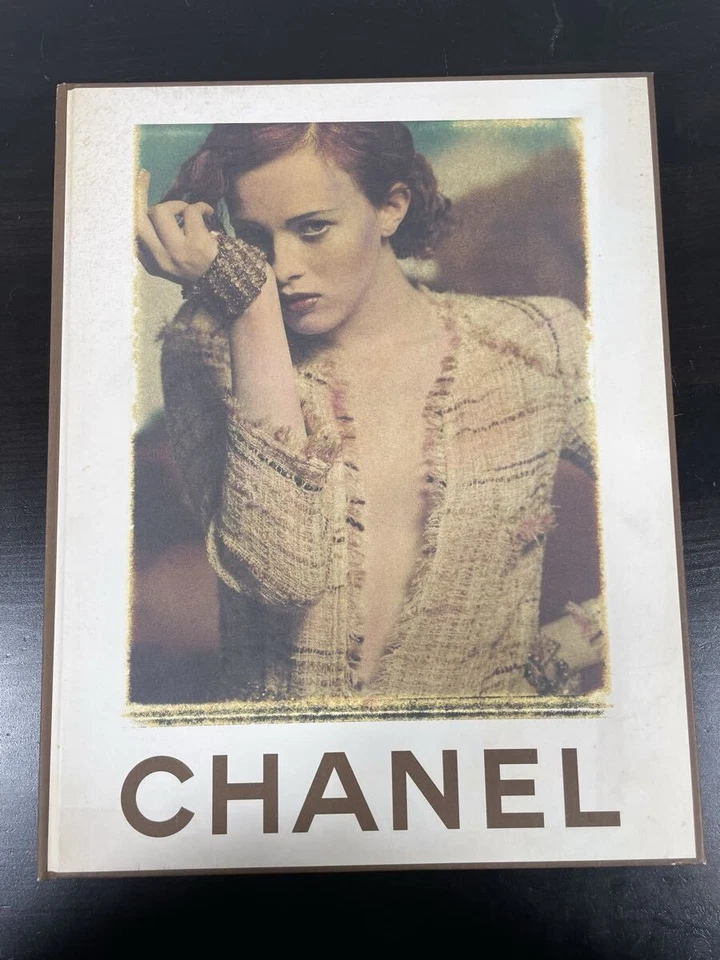 CHANEL Vintage Catalog Book 4-volume Set Fashion 1996-1998 Rare Good condition - Image 4 of 4