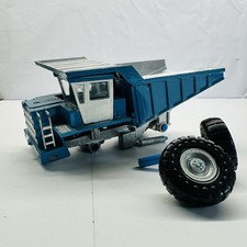 Plastikbausatz gebauter Muldenkipper Modell für Ersatzteile oder Reparatur 18 cm lang