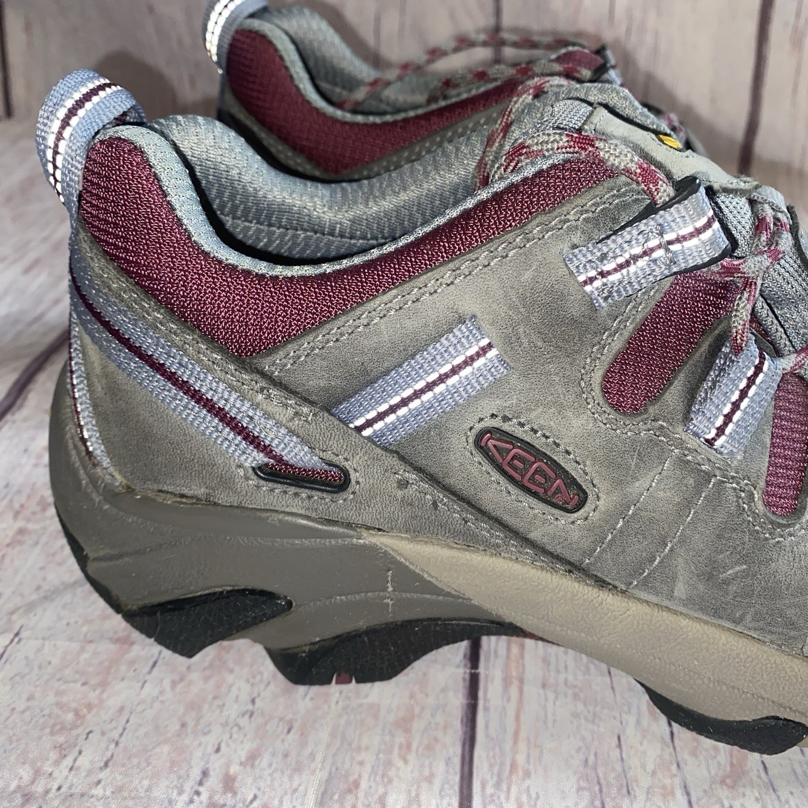 Scarpa da lavoro KEEN Utility donna Detroit XT punta bassa acciaio impermeabile misura 9 5