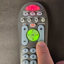 RCA Universal Remote TV DVD VCR SAT CABLE RCR314WZ R25972 6T39EW