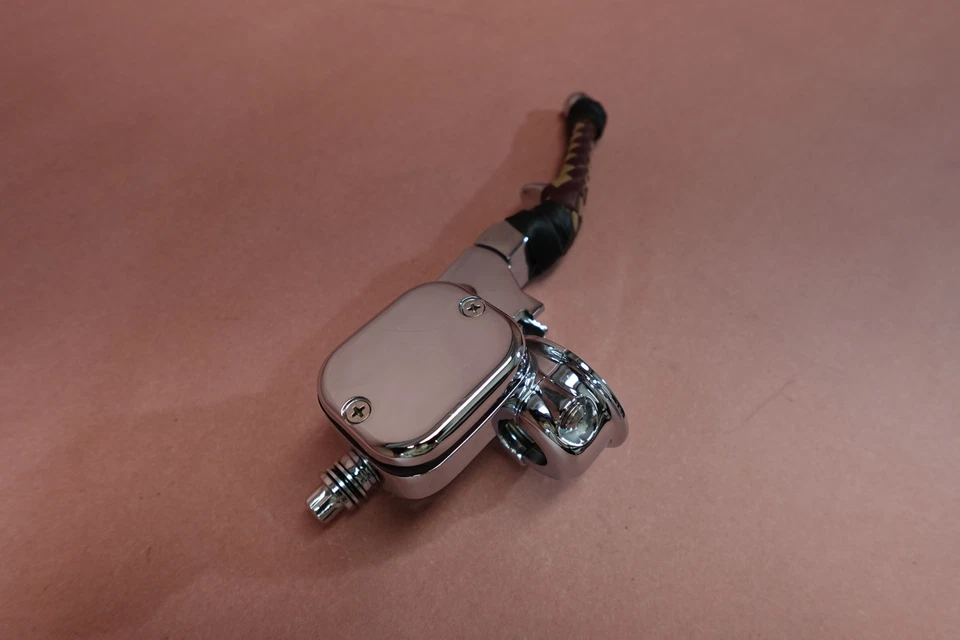 Harley Davidson Softail Heritage Fat Boy 2001-2006 cilindro maestro de freno delantero Foto 2 de 4