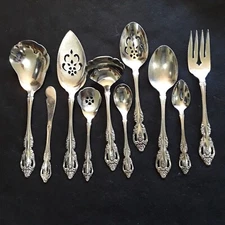 BRAHMS Oneida Butter Pierced spoon Meat Gravy Ladle Youth Pie serving CHOICE +++