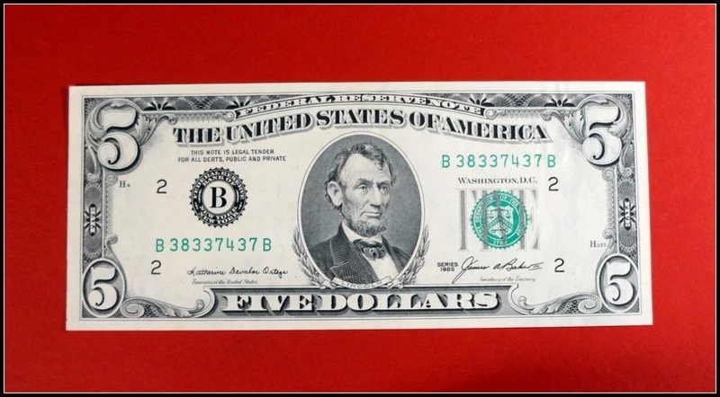 US Errors $5 Five Dollar Bill SERIES 1985 Circulated #K313 - Image 2 of 2