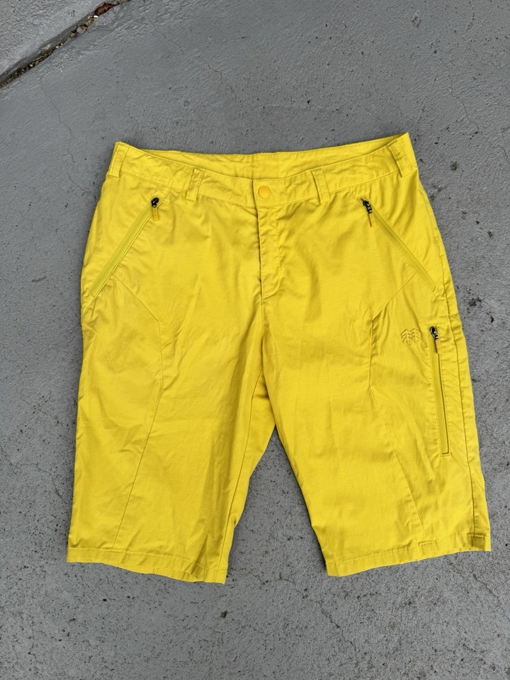 Kolon Sport Women’s Hiking Shorts Yellow Zip Pocket Outdoor Size S