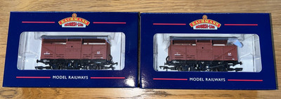 2x Bachmann Spur OO 37-710 8 Tonnen Viehwagen BR Bauxit #B893343 BRANDNEU