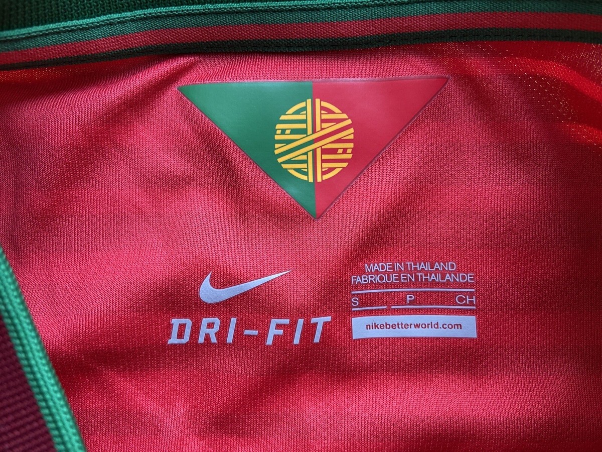 Portugal 2014/2015 サッカーシャツナイキ577986-677 PORTUGAL 2014 2015 HOME FOOTBALL SHIRT SOCCER JERSEY NIKE
