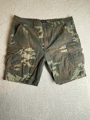 Men’s Levi’s Strauss Camouflage Camo Cargo Shorts Size 44